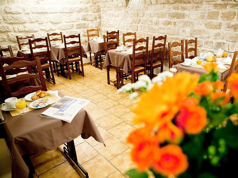 Logis Hotel Jardin De Villiers Paris Exterior photo